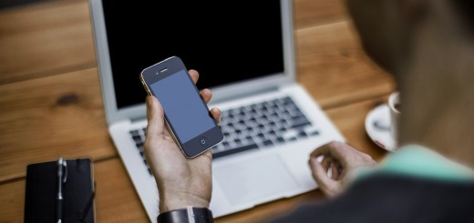 Publicando apps en las tiendas: Permisos, tips y problemas frecuentes